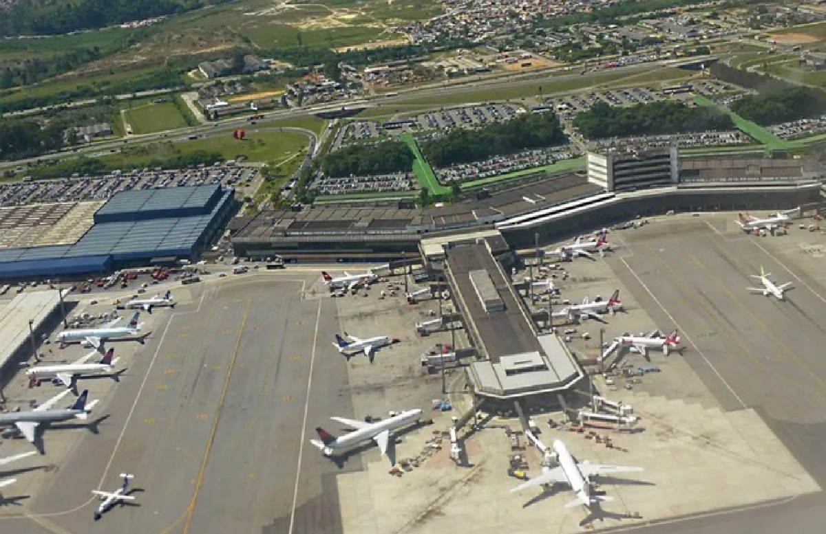 Como chegar no Aeroporto de Guarulhos de metrô